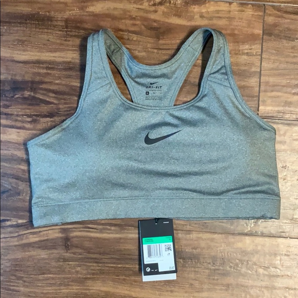 Nike victory bra